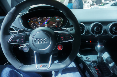 The Virtual Cockpit is a neat idea, but as a passenger it left me a bit cold.